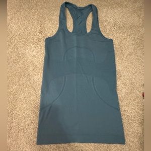 blueish green lululemon old swifly tech